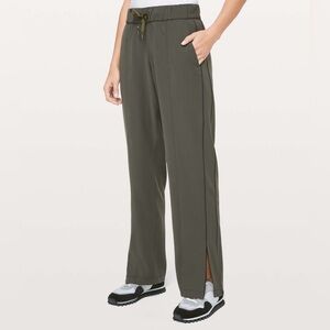Lululemon Women’s On The Right Track Pants
